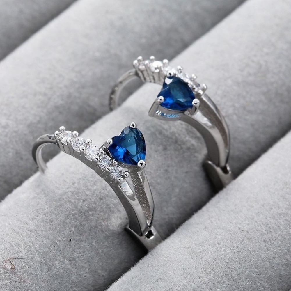LAST ONE‼️ 925 Sterling Silver Sapphire Earrings - Picture 3 of 9
